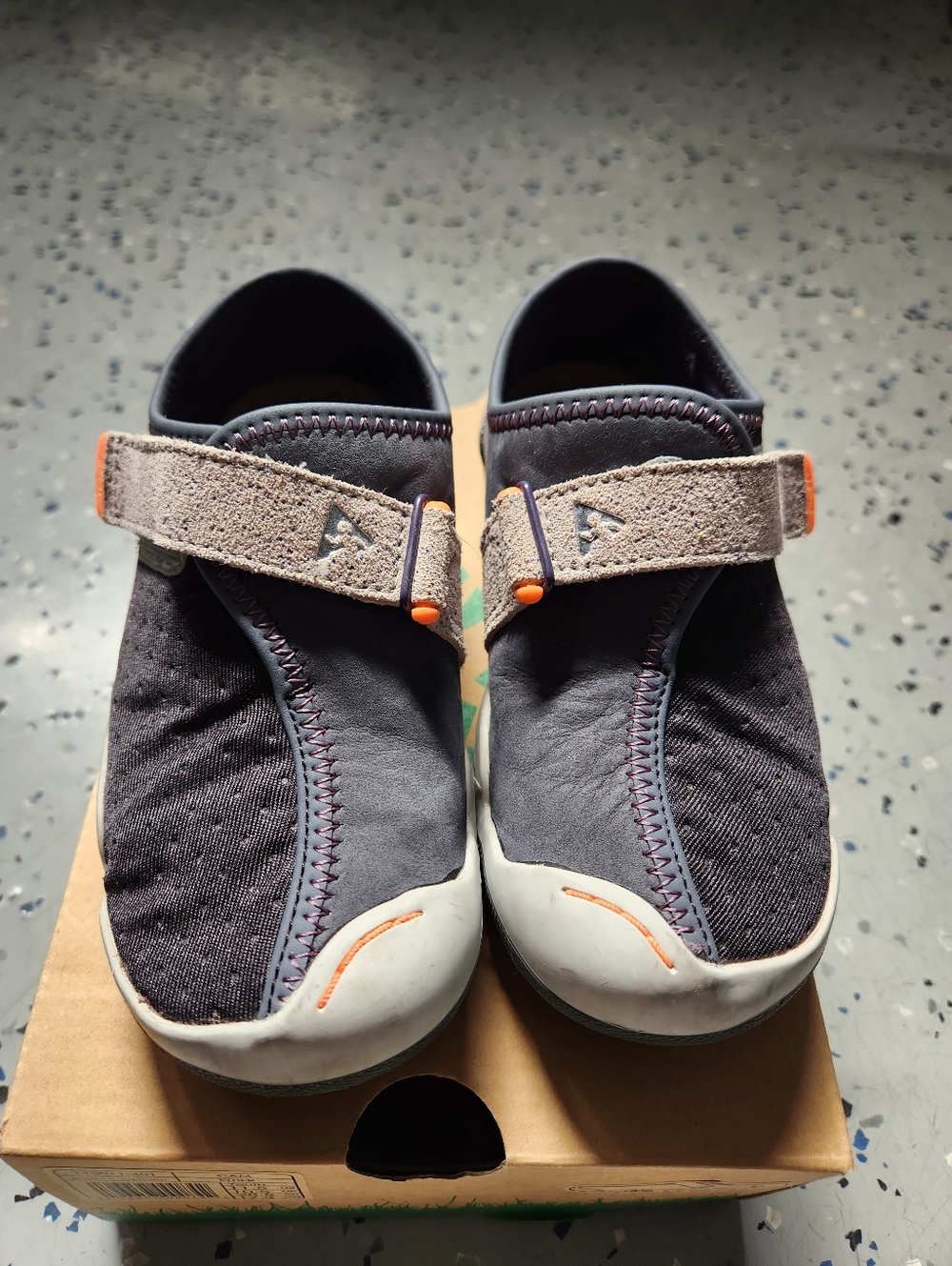 PLAE Kids Slip-On Active Shoes in Charcoal and Gray